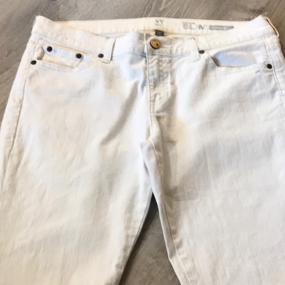 🧡 NY&C~Low Rise Slim Crop~~🧡 - Picture 3 of 6